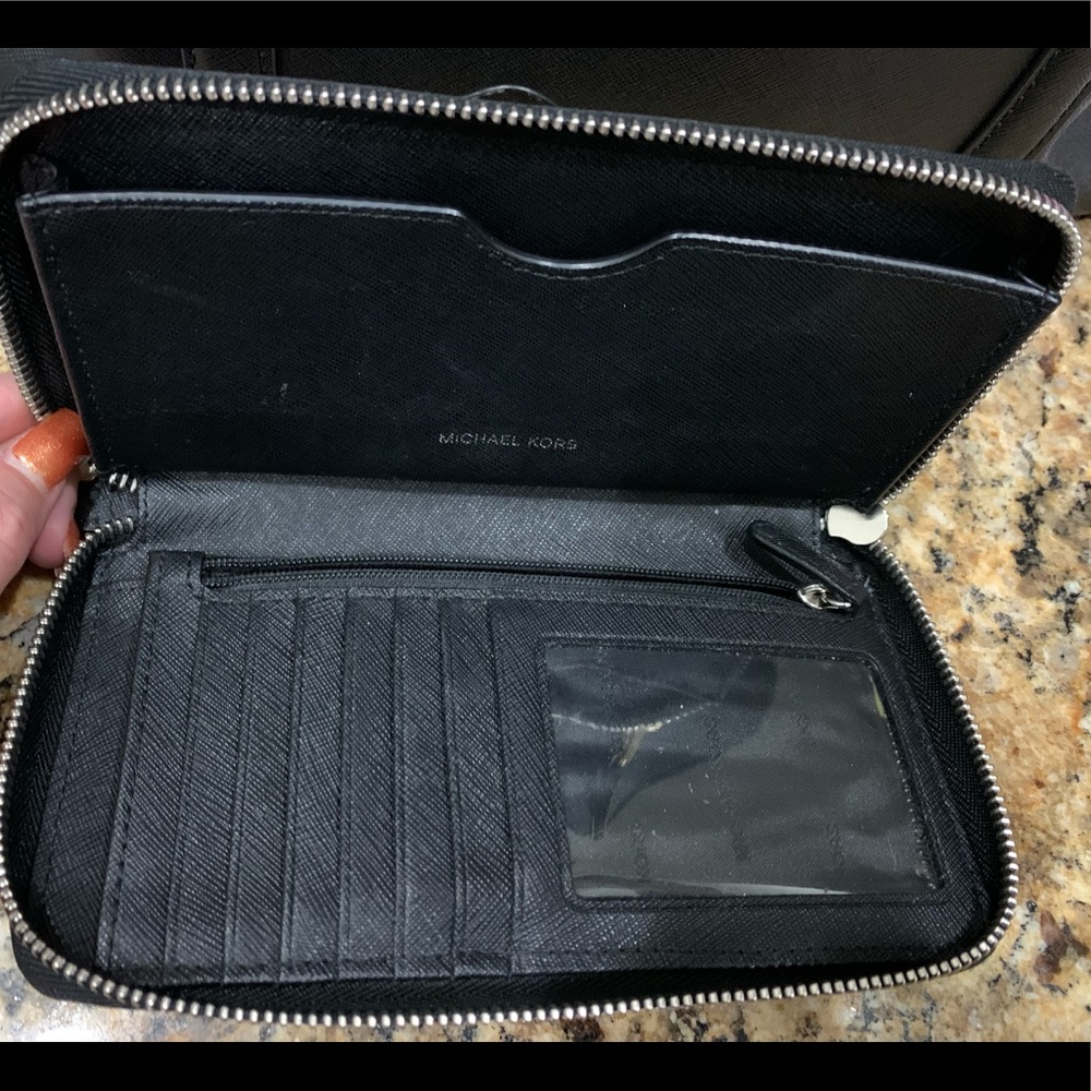 Michael Kors Jet Set Wrislet